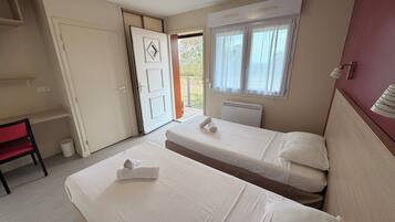 Chambre double ou avec lits jumeaux, vue sur la montagne | Accès au Wi-Fi (inclus)