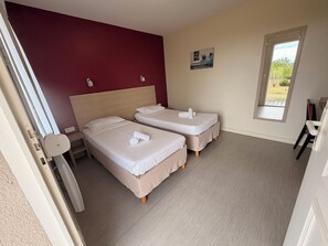 Double or Twin Room, Mountain View - Domaine Les 4 vents (Aubusson-d'Auvergne)