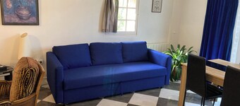 Quiet and spacious, near the Loing River and downtown