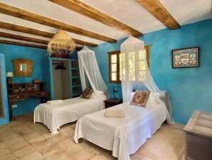 Iron/ironing board, WiFi, bed sheets - Vrbo Property (Cádiz)