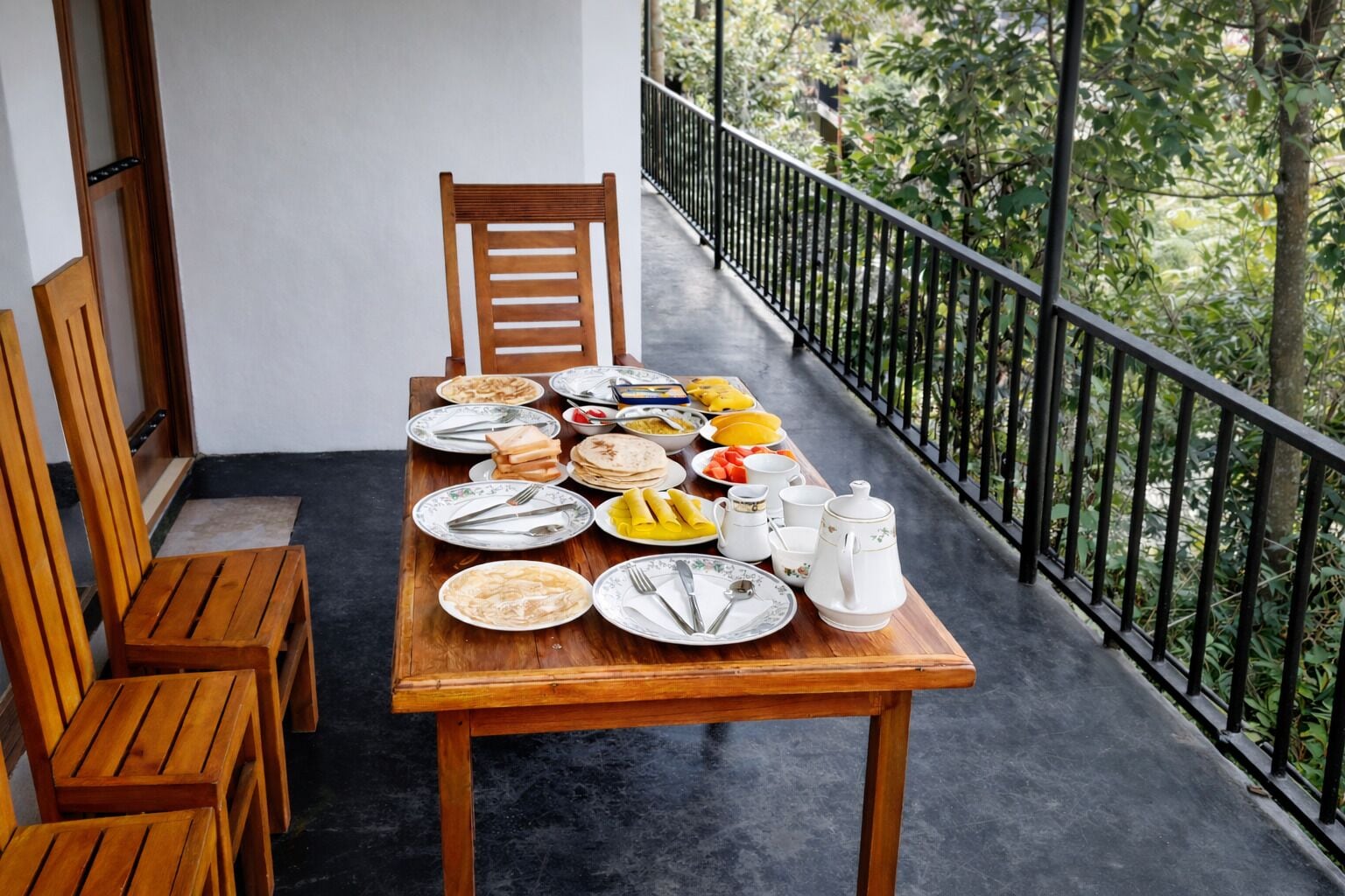 Habitación familiar, balcón, vista a la montaña | Terraza o patio