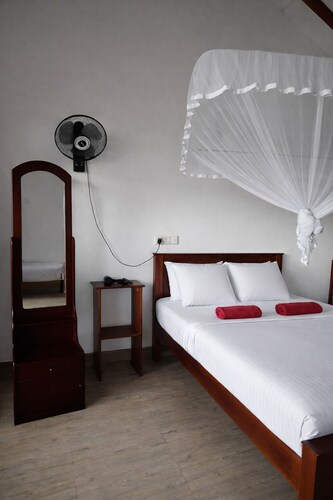 Amado Homestay Ella