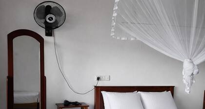 Amado Homestay Ella
