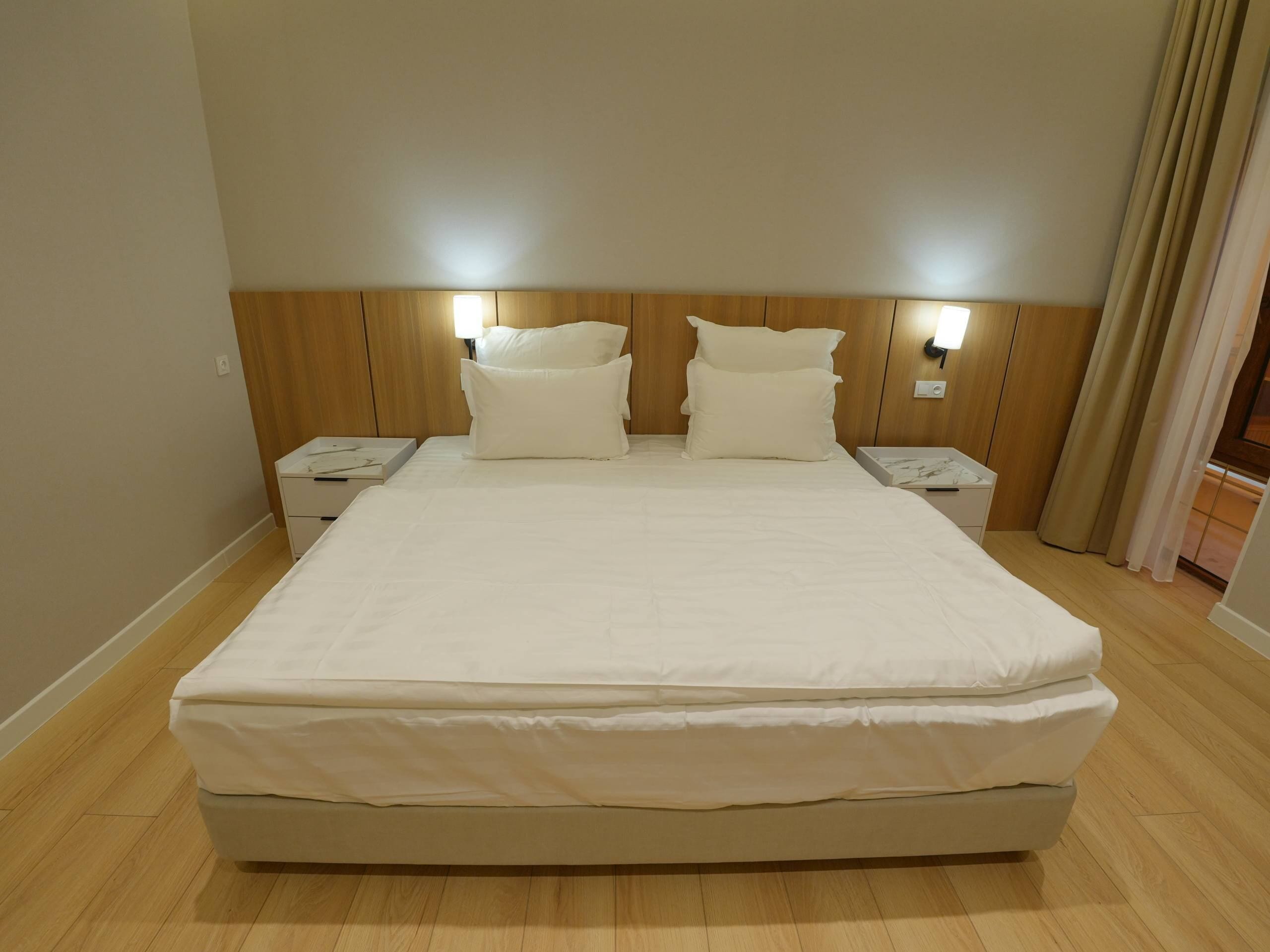 Double Room, Lanai, City View | In-room safe, desk, laptop workspace, soundproofing