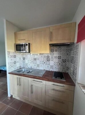 Private kitchen - The Lookout: Parking, Private Terrace, Swimming Pool (Sainte-Maxime)