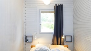 Room - Chalet "Domaine de Guillaume" for 5 guests with shared pool, terrace, and Wi-Fi (Livarot-Pays-d'Auge)
