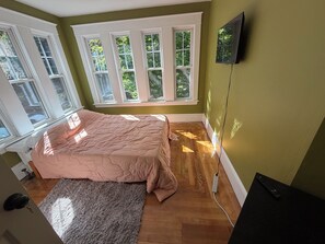 4 chambres, fer et planche à repasser, Wi-Fi, draps fournis