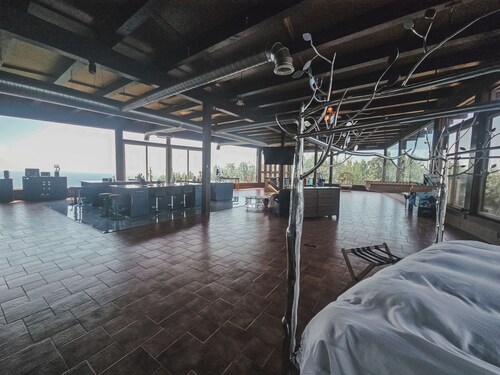Zillow Gone Wild Glass House atop of 80 acre mountain + Lake Lure resort access