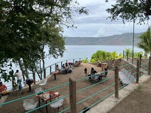 Outdoor dining - Casa Bambú Hotel (Catarina, Masaya)