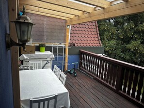 Outdoor dining - Vrbo Property (Würzburg)