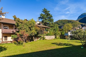 Exterior - Maso Strada Vecchia - un rifugio a metà fra il lago e la montagna (Auer)