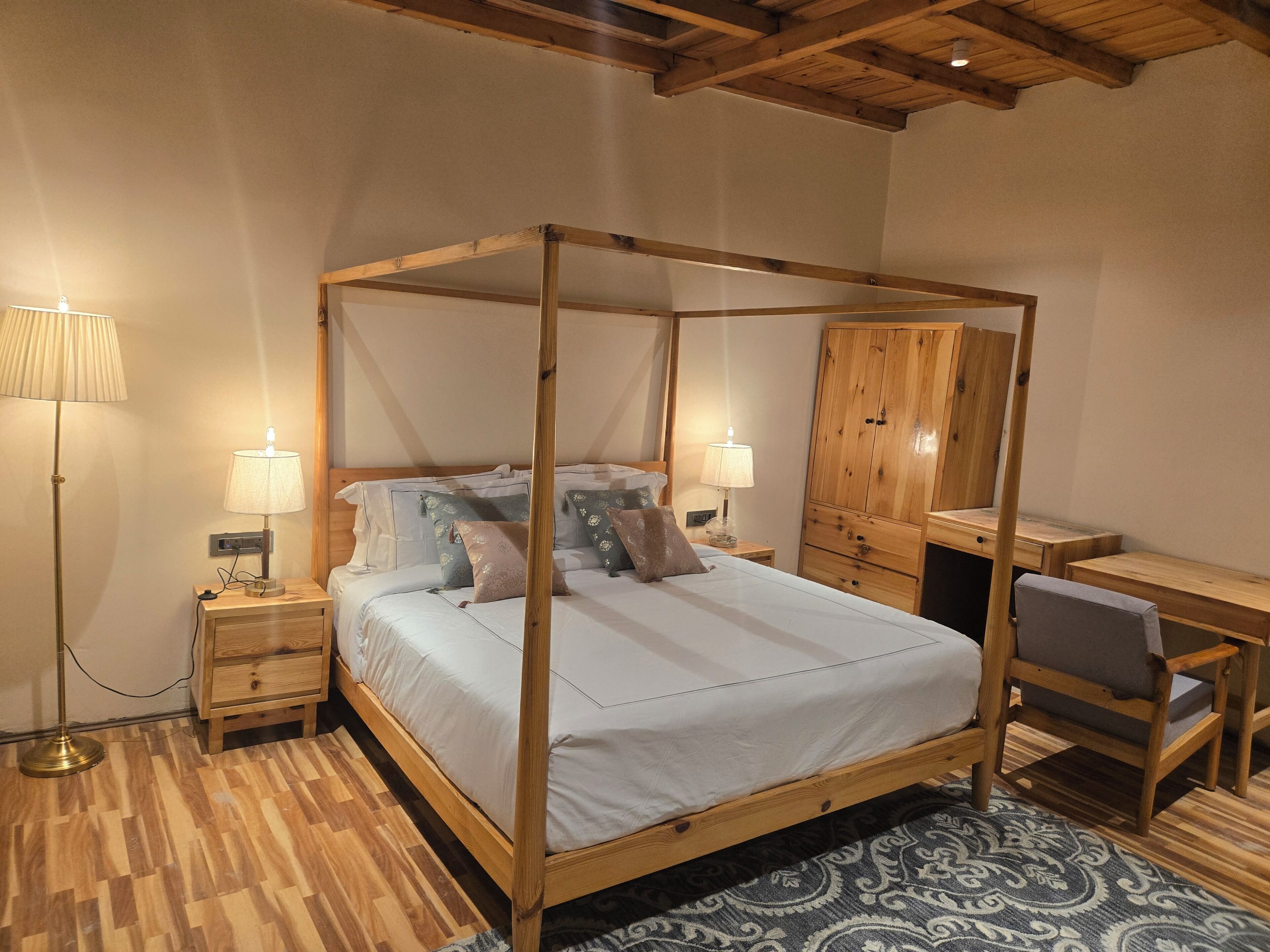 Double or Twin Room, Mountain View | In-room safe, blackout drapes, iron/ironing board, WiFi (free)