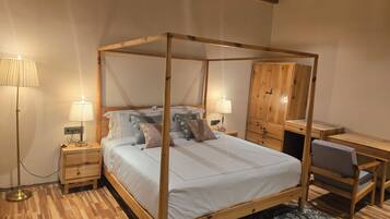 Double or Twin Room, Mountain View | In-room safe, blackout drapes, iron/ironing board, WiFi (free)