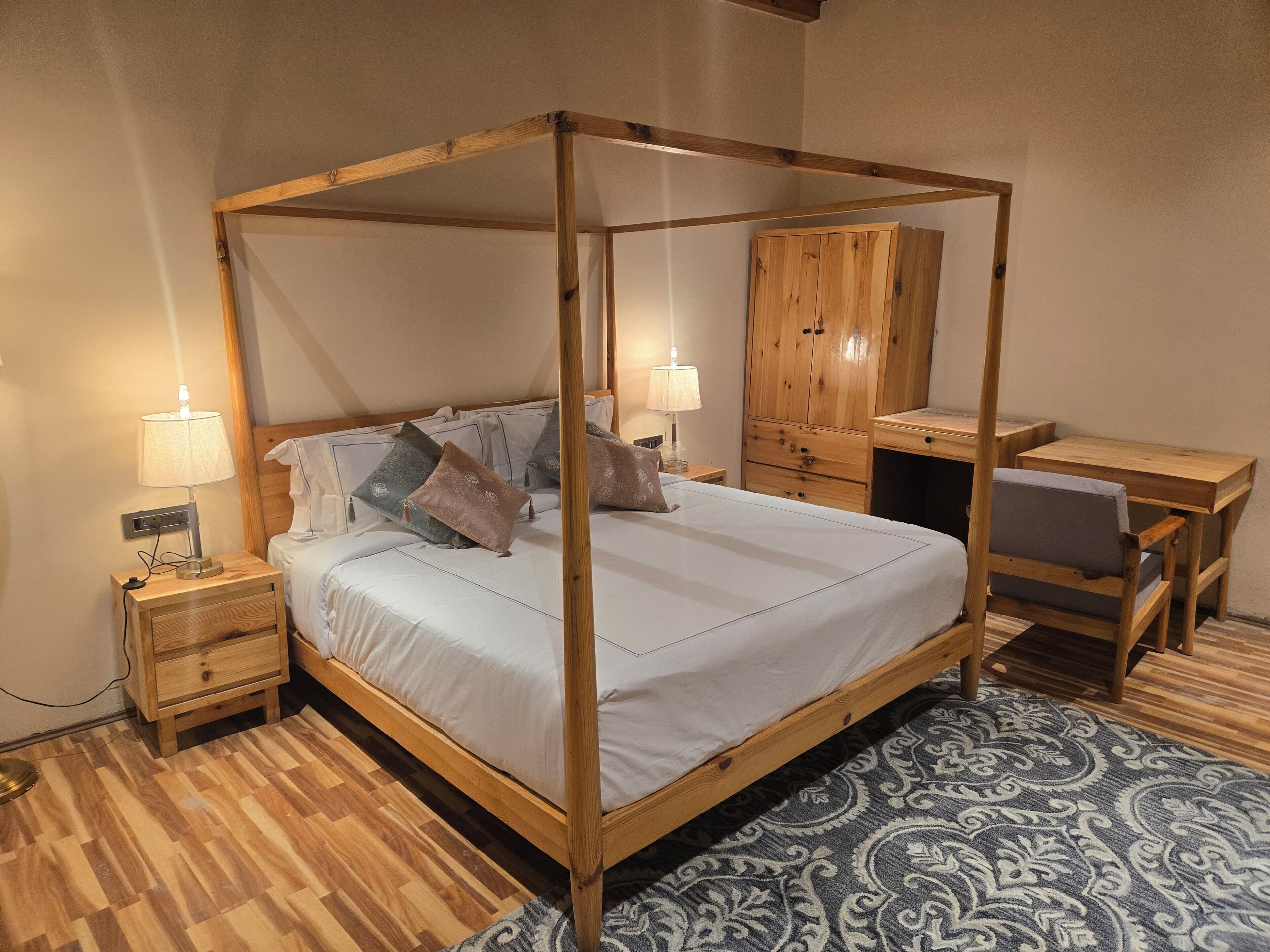 Double or Twin Room, Mountain View | In-room safe, blackout drapes, iron/ironing board, WiFi (free)