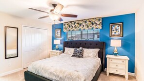 Iron/ironing board, Internet, bed sheets - Storey Escape - Four Bedroom House, Sleeps 10 (Kissimmee)