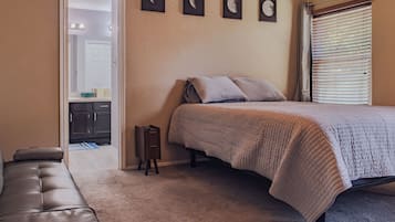 House, Patio | Iron/ironing board, WiFi (free)