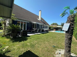 Esterni