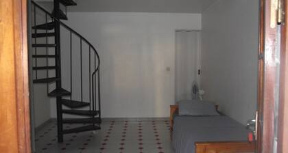 Bungalow 'Petit Trésor' with Sea View, Wi-Fi and Air Conditioning