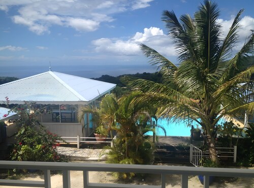Guest House 'Villa Pelée' with Sea View, Balcony and Wi-Fi