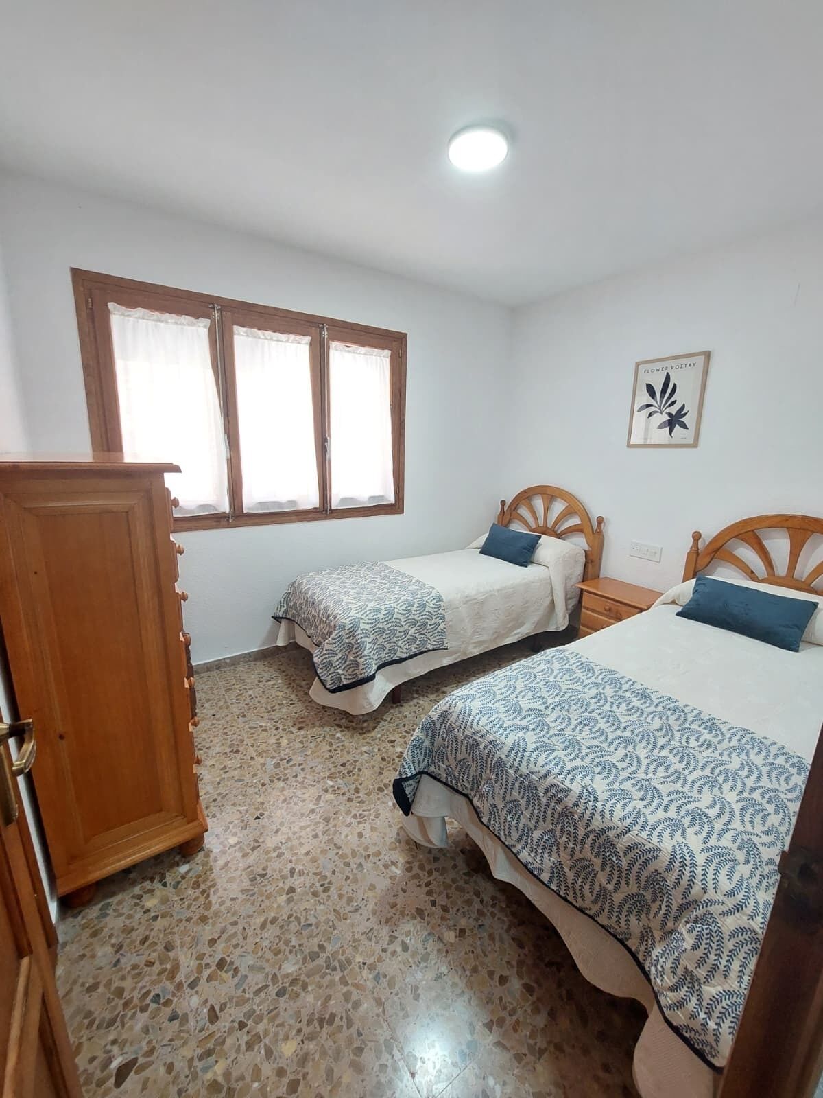2 chambres, fer et planche à repasser, draps fournis
