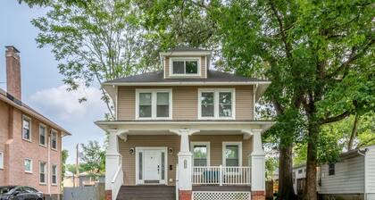 Spacious 3 BR Home with Fire Pit & Fenced Backyard - Pet Friendly