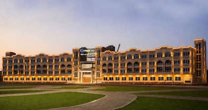 Oz Park Hotel