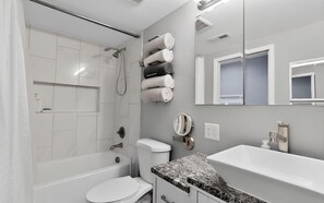 Towels, soap, toilet paper - 2-bedroom Garden Level Private Suite with Kitchen & Huge Yard Pet Friendly (Thornton)