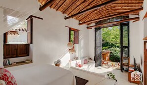 3 chambres, fer et planche à repasser, Wi-Fi, draps fournis