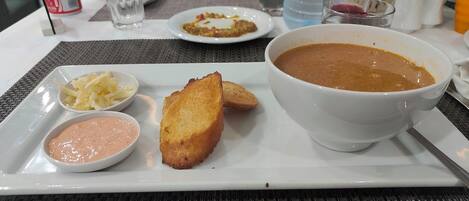 朝食