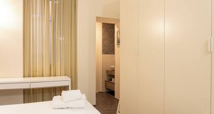 Emilia Suite Central