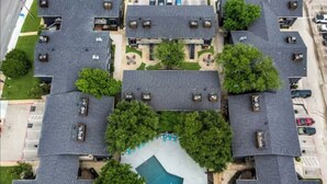 Exterior - Arlington 2BR | AT&T, Globe Life, 6 Flags, Parking (Arlington)