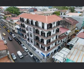 Exterior - La Botica, Casa Donovan (Panamá)