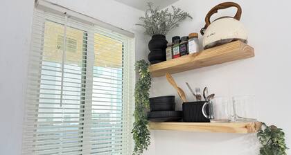 Private Boho Tiny Home and Retreat with Monthly Stay + Parking
