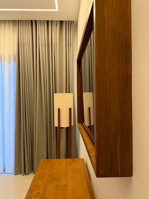 Ảnh chưa phân loại, 4 trong số 29 ảnh, nút