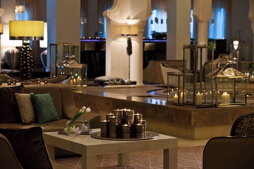 Alcazar Hotel