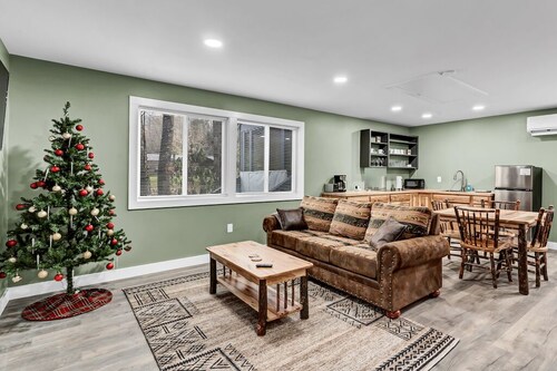 Cozy Creekside Studio