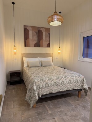 Room - Vrbo Property (Vila Real de Santo António)