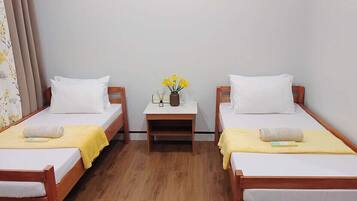 Free WiFi, bed sheets