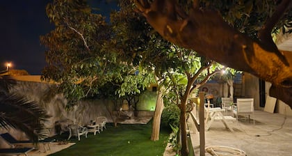 CANUTAHOUSE villa con giardino 500m dal mare relax salento