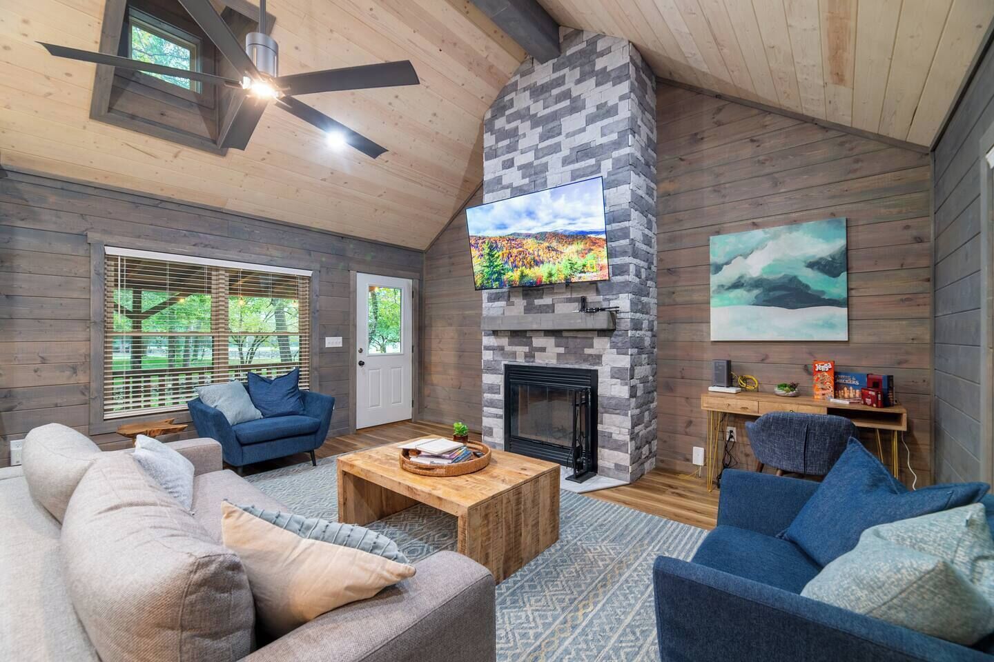 Theater! Sauna! Jacuzzi! Firepit! Ev Charger - Cosby, TN