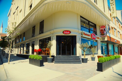 NAHADRA Airport Hotel