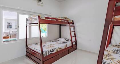 Magnífica Villa Privada con A/C, Piscina y Jacuzzi
