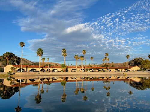 Cottonwood Cove Motel
