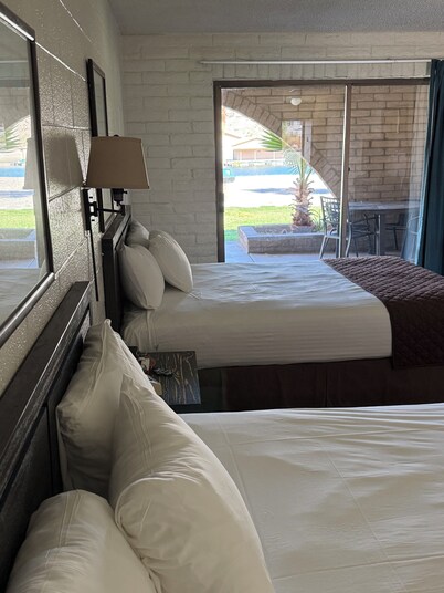 Cottonwood Cove Motel