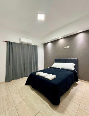 Superior Suite, Non Smoking, Courtyard View