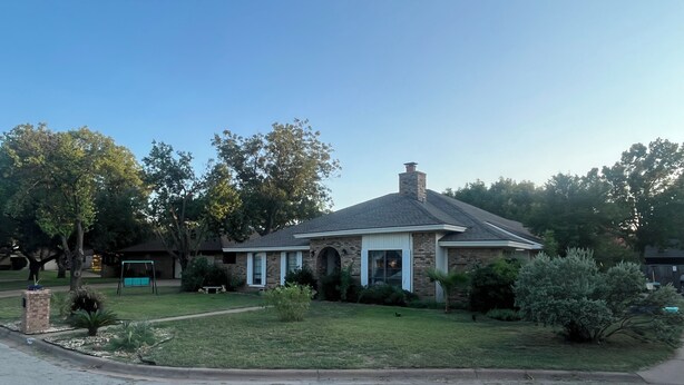 Exterior - Peaceful 4/2 Home with Large Yard, WiFi/Office in Quiet South Abilene Culdesac (Abilene)