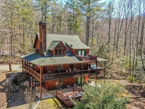 Exterior - Mountain Escape - Hot Tub, Fire Pit, Games & 3 Scenic Decks (Ellijay)