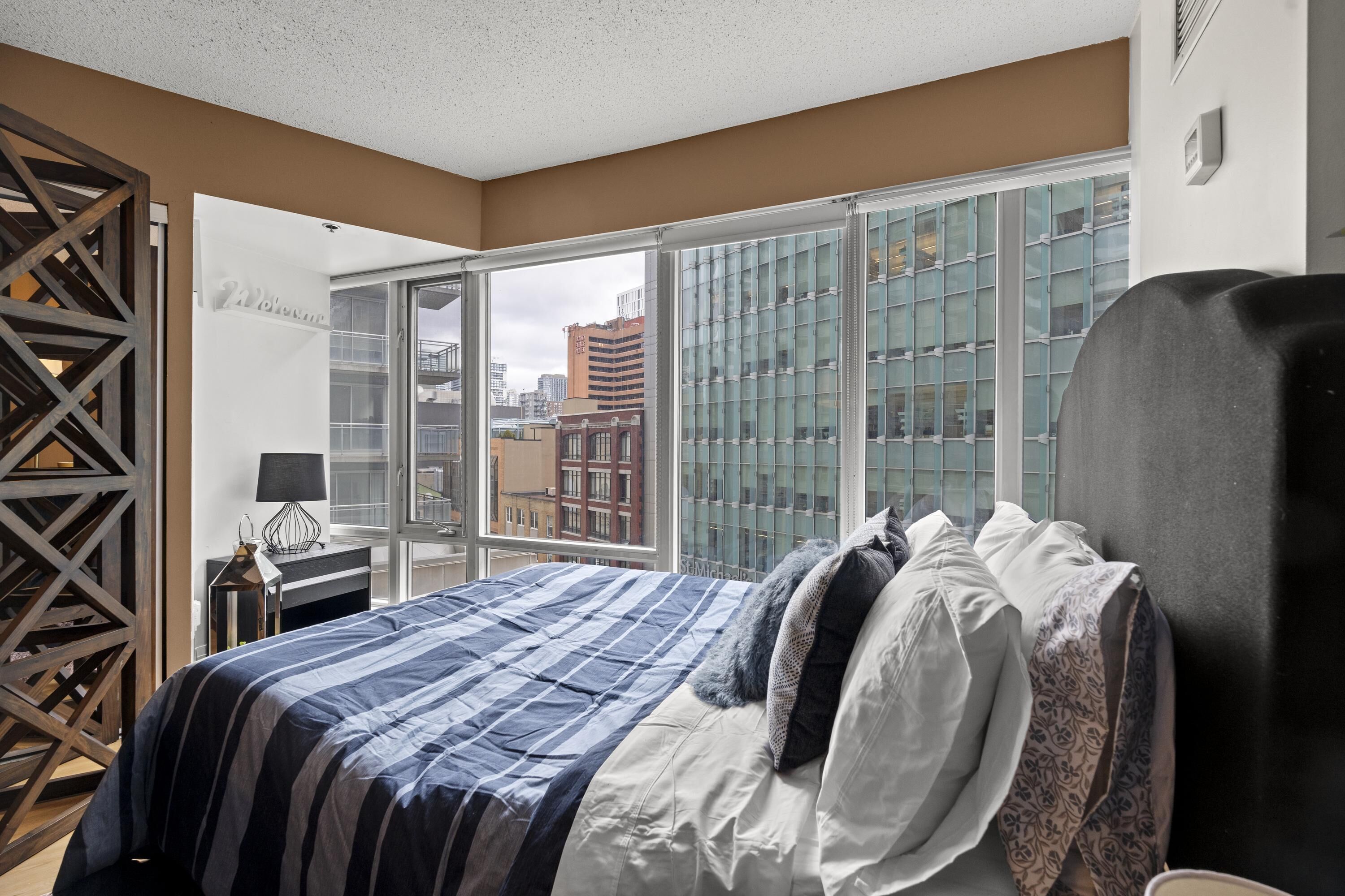 Suite estudio Deluxe, 1 cama de matrimonio con sofá cama, no fumadores, baño privado | Zona de estar