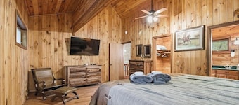 Home with Hot Tub, Conveniently located between Boone and Blowing Rock,