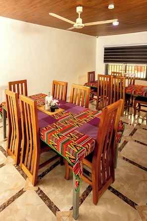 Dining - ANIYAK GUEST HOUSE (Takoradi)